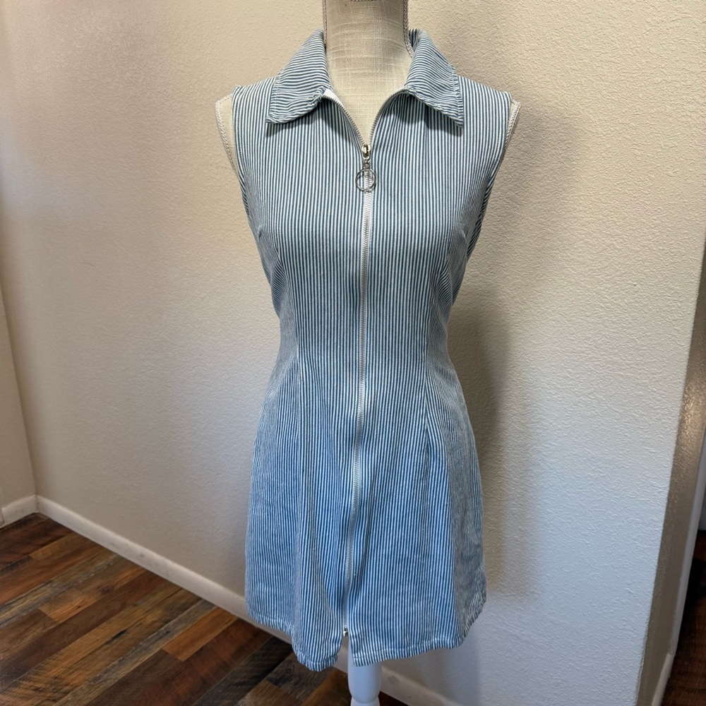 Jalate Denim Wear - Blue & White Striped Sleeveless Front Zip Dress - Size 7